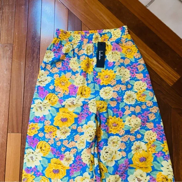 ⭐️ LULUS NWT Summer Soundtrack Hawaiian Blue Floral Wide-Leg Pants - Picture 4 of 6